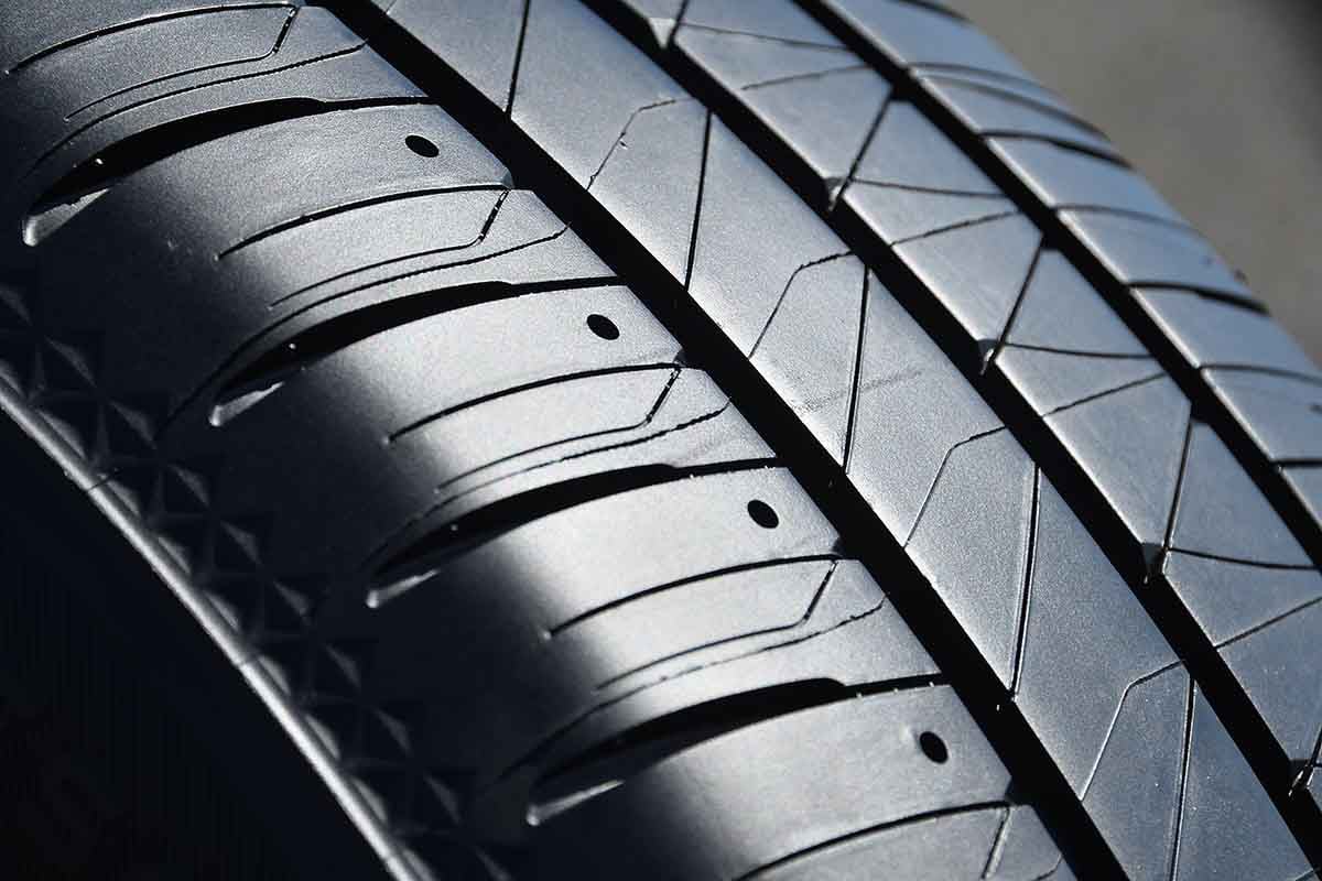 ブリヂストンの新タイヤ「フィネッサHB01」