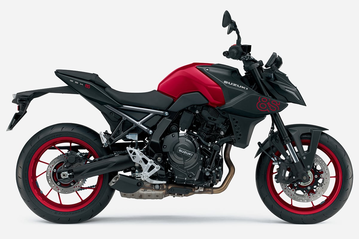 スズキ「GSX-8S」2026年モデル（キャンディダーリングレッド / マットブラックメタリックNo.2）