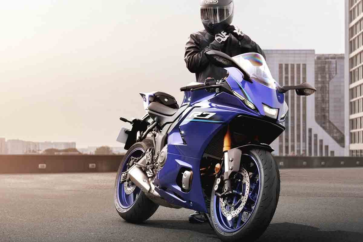 ヤマハ新型「YZF-R7」