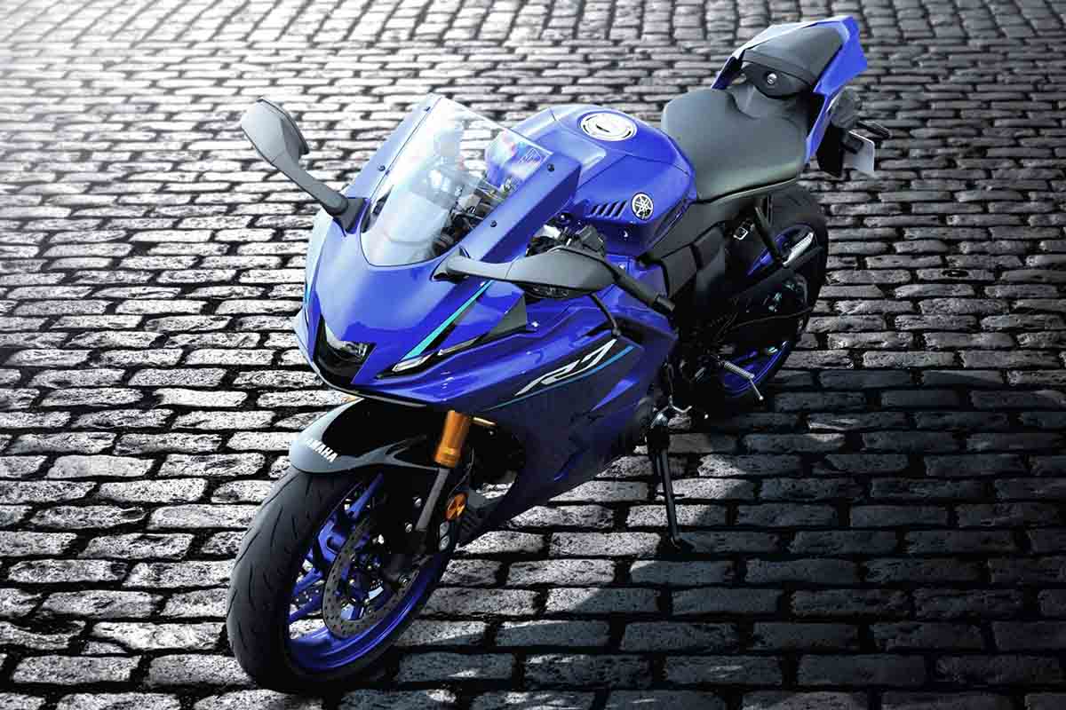 ヤマハ新型「YZF-R7」