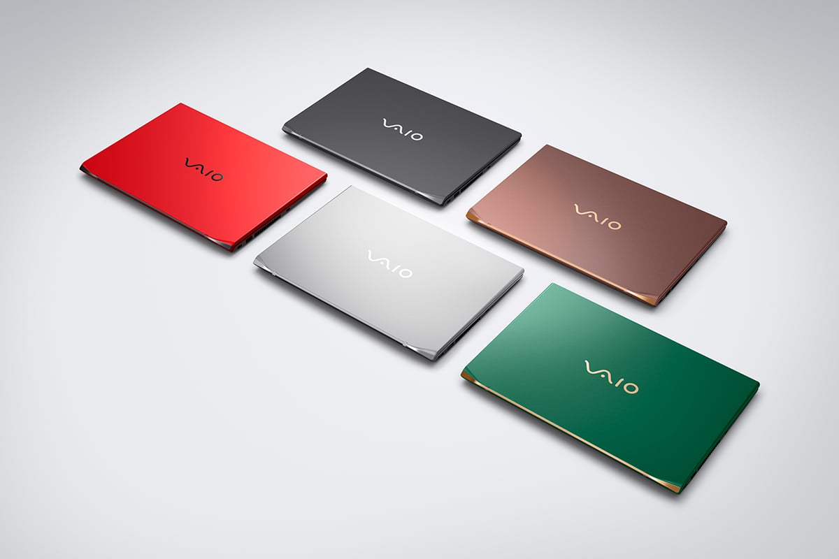 「VAIO SX14-R／Pro PK-R」の豊富なカラー展開。機能美としての色彩は、多様化する現代のワークスタイルへの回答だ。（ファインレッドは、 個人向けでの展開、VAIOストアの限定カラーとなる）