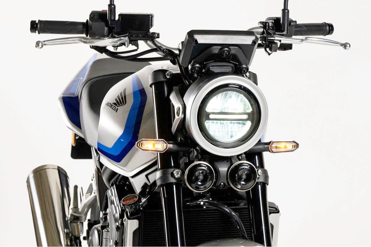 ホンダ「CB400スーパーフォア Eクラッチ コンセプト」