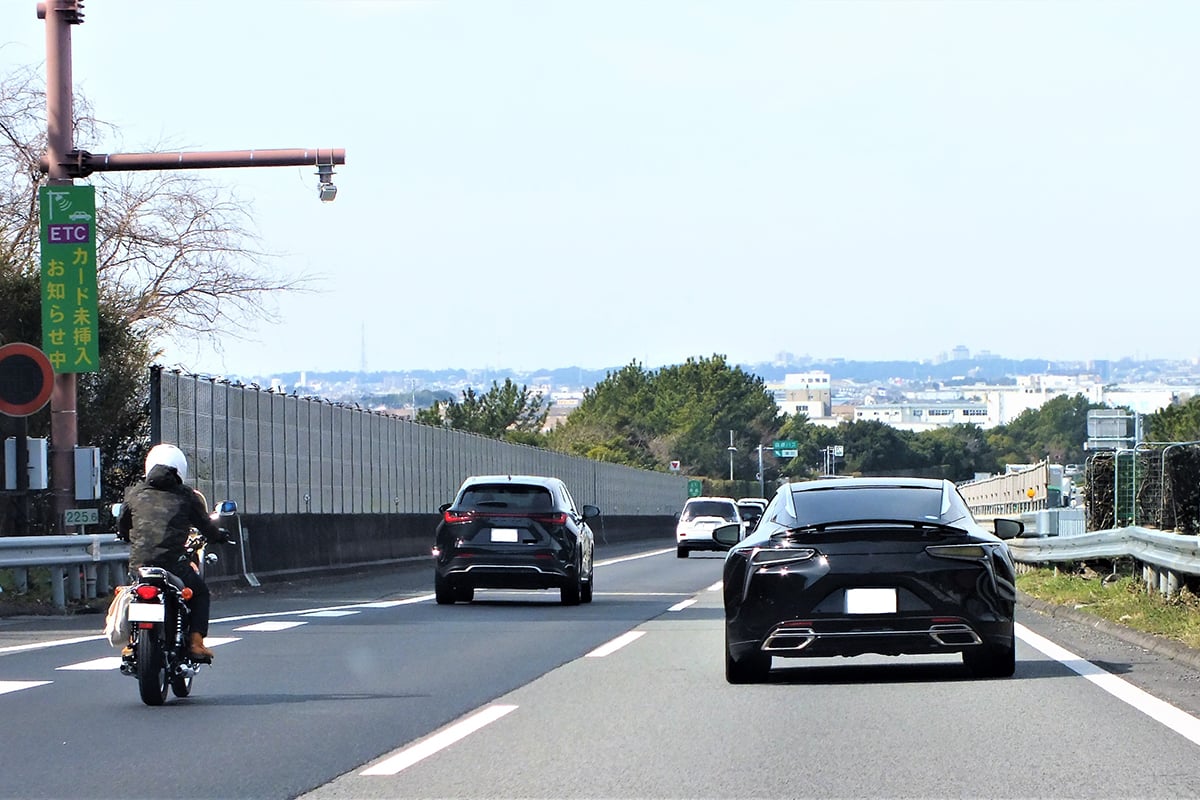 対象エリア内の高速道路が最大2日間または3日間乗り降り自由に