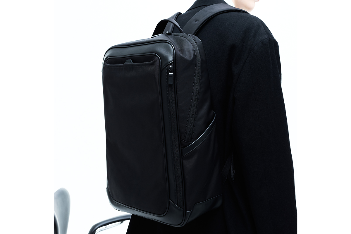 BACKPACK OFFICE M BLACK：4万8400円