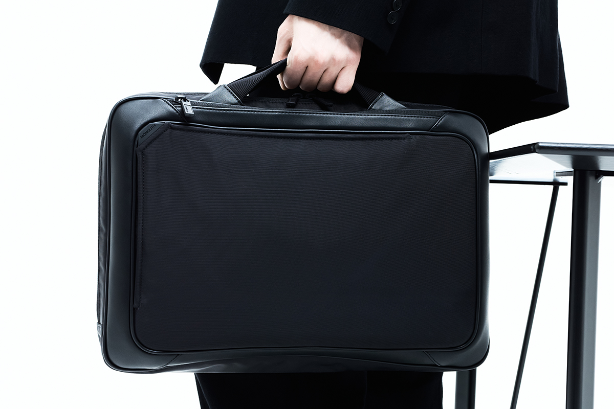 BRIEFCASE OFFICE M BLACK：3万9600円