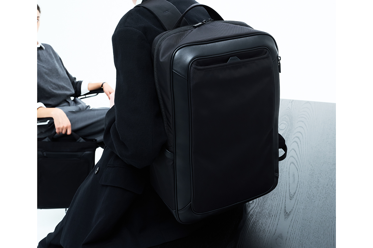 BACKPACK OFFICE M BLACK：4万8400円