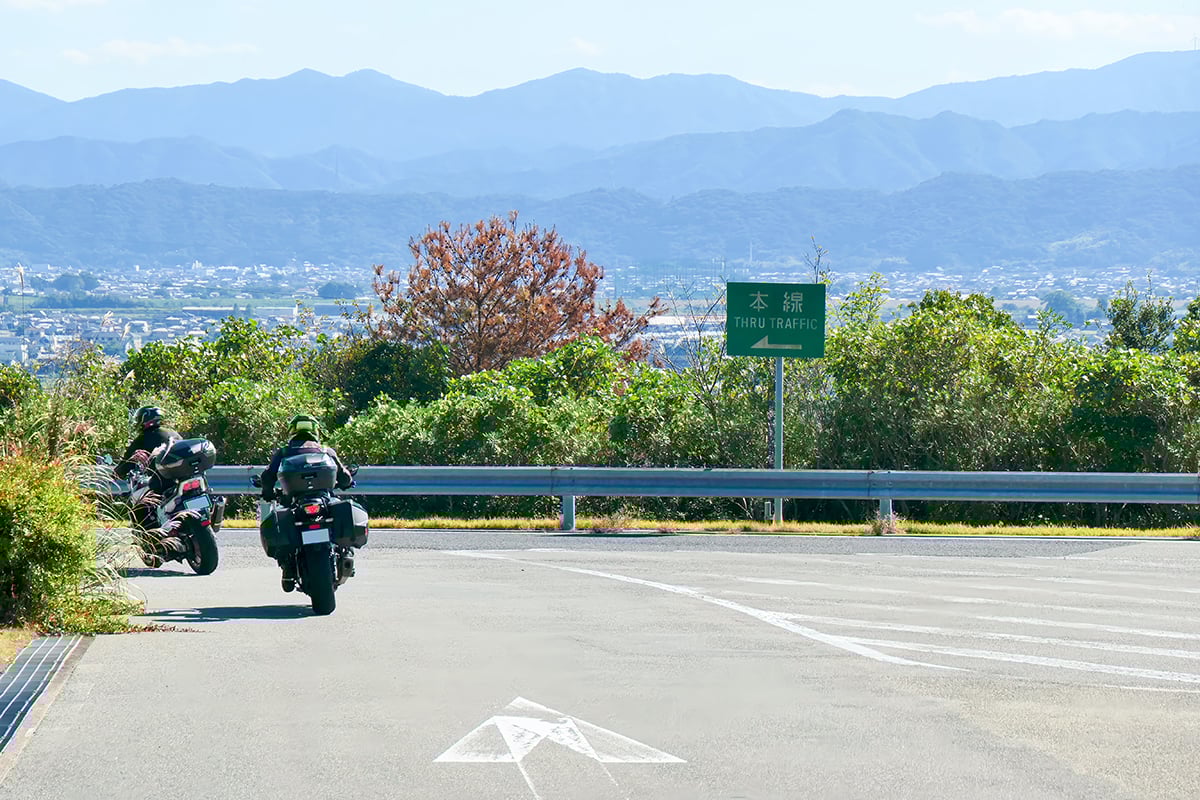 対象エリア内の高速道路が最大2日間または3日間乗り降り自由に