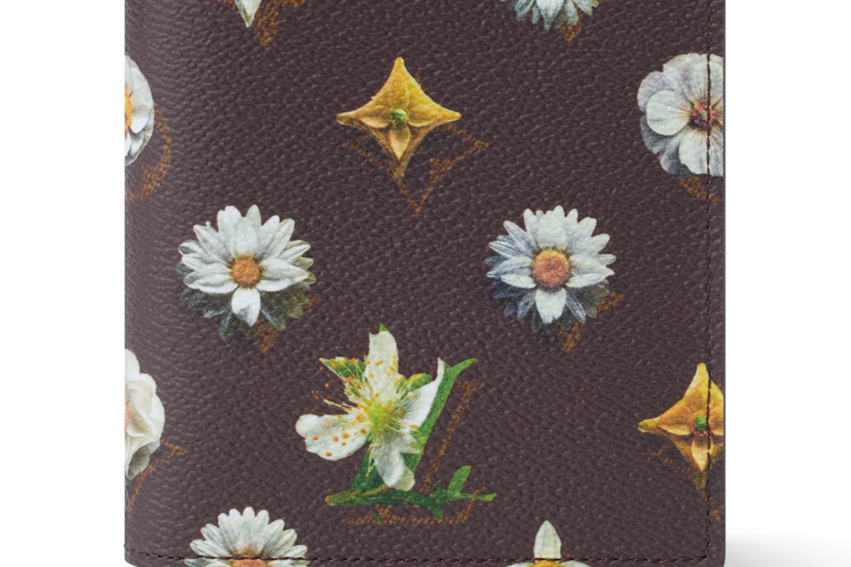 パスポートカバー クーヴェルテュール・パスポール：7万1500円