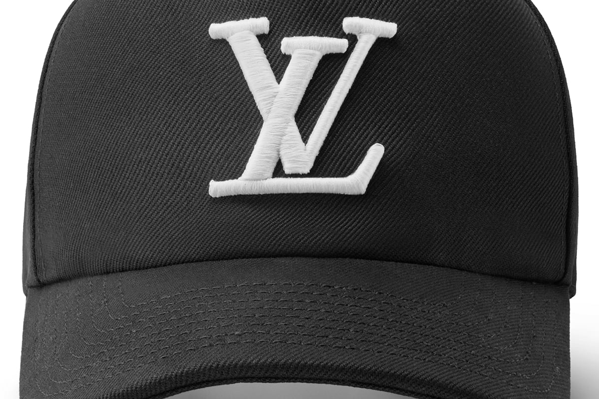 キャップ・LV トラッカー：11万1100円