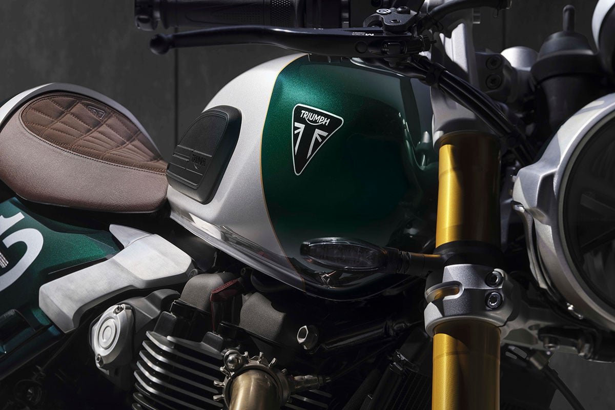 トライアンフ「スピードツイン1200 カフェレーサーエディション」