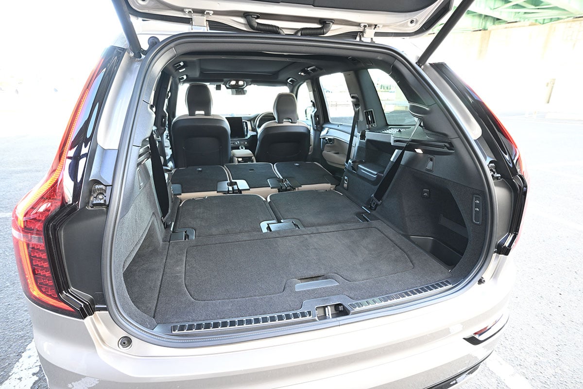 ボルボ「XC90 ウルトラ T8 AWD プラグインハイブリッド」