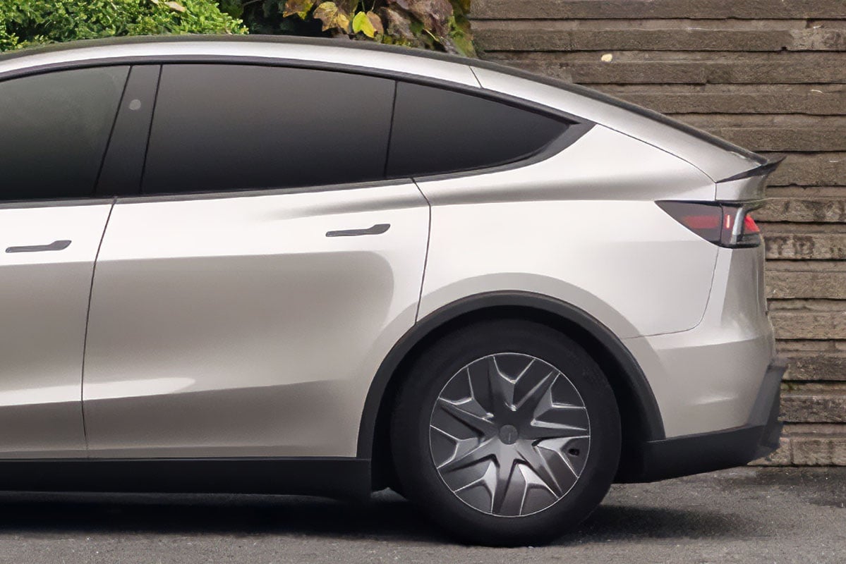 テスラ新型「モデルY L」