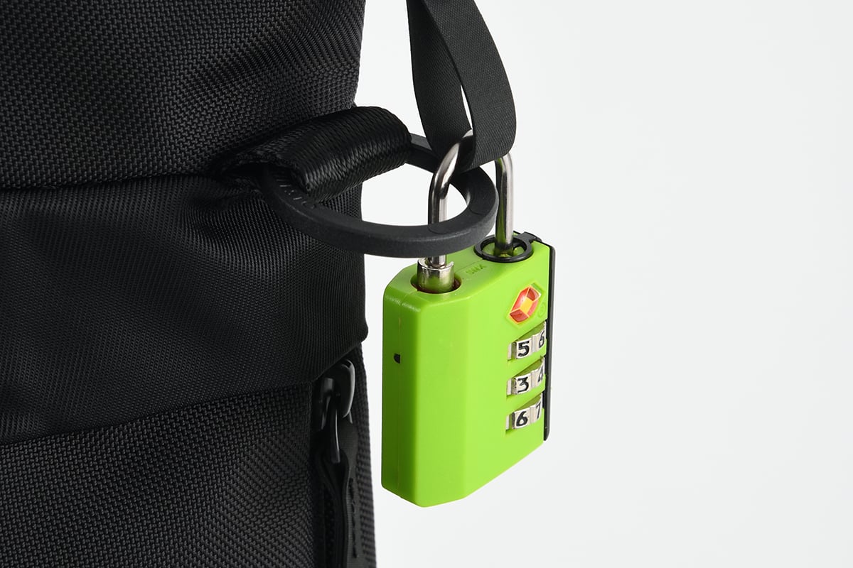 XTREC レイヤードヘルメットバッグ：1万9800円