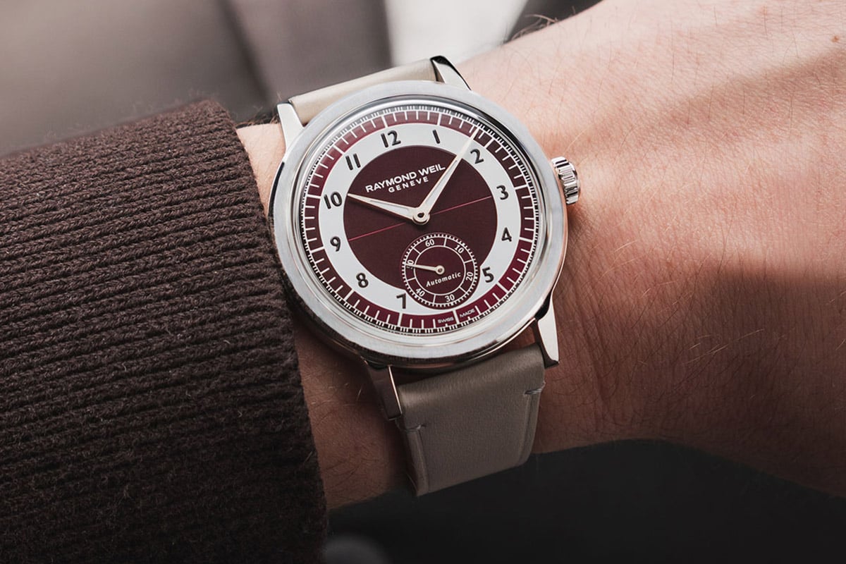 ライトグレーのストラップという上級者な配色がかっこいい。