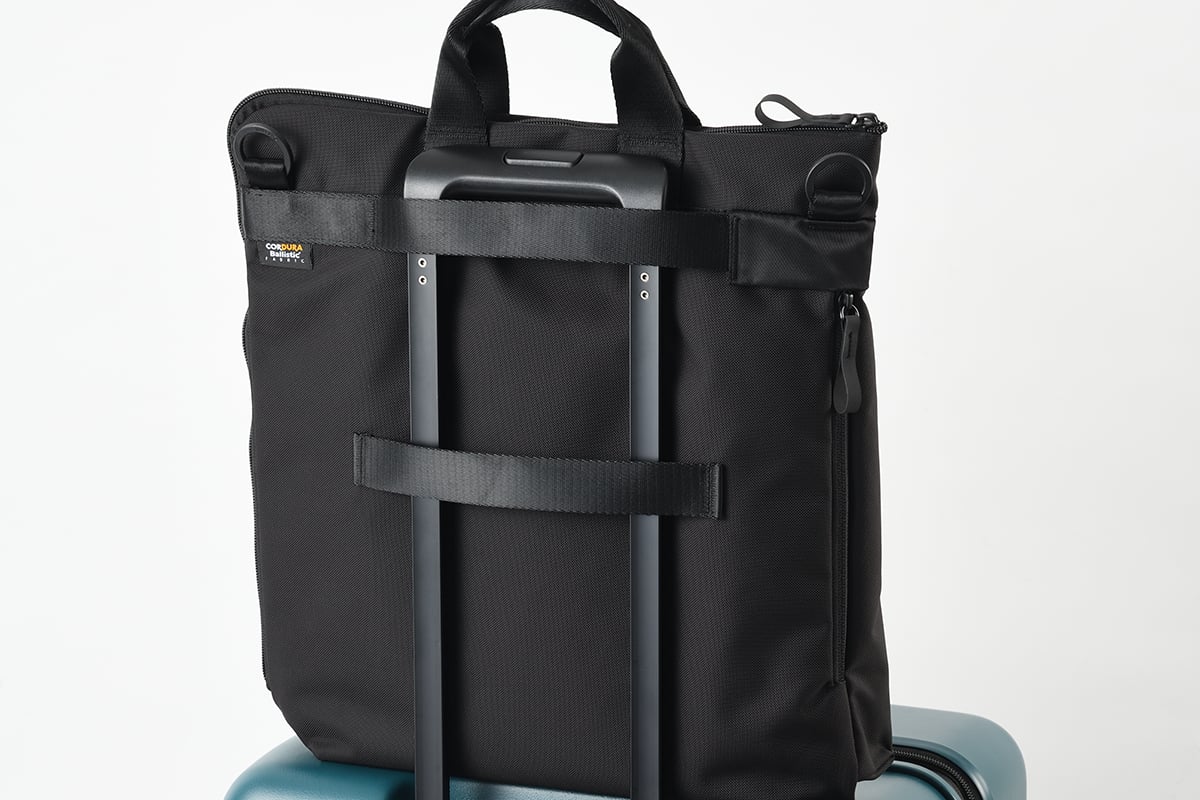 XTREC レイヤードヘルメットバッグ：1万9800円