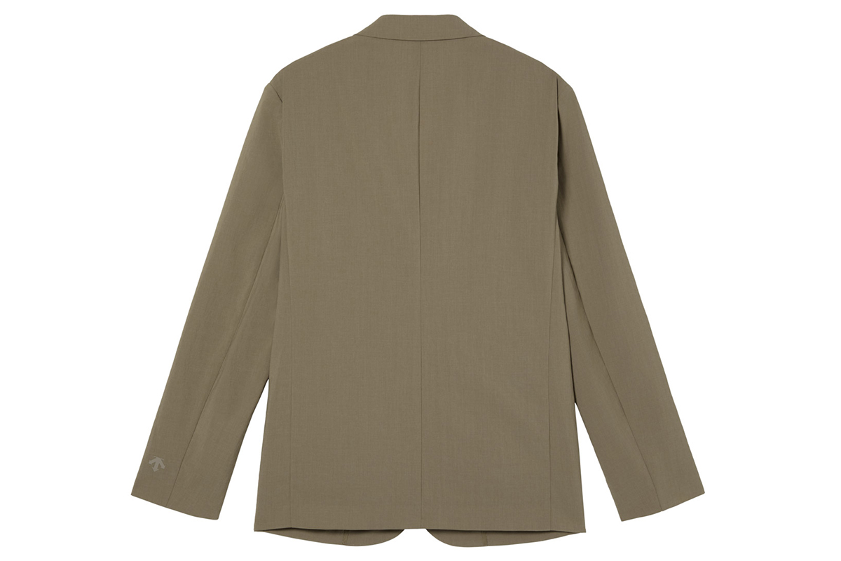 スリムテーラードジャケット：3万5200円