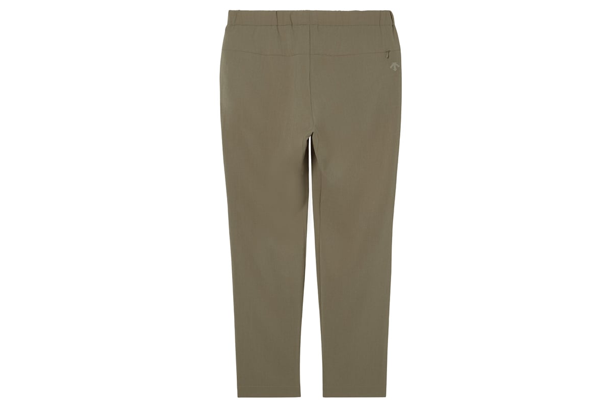 スリムパンツ：2万4200円