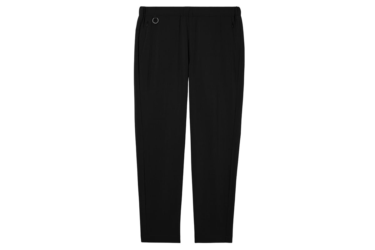 スリムパンツ：2万4200円