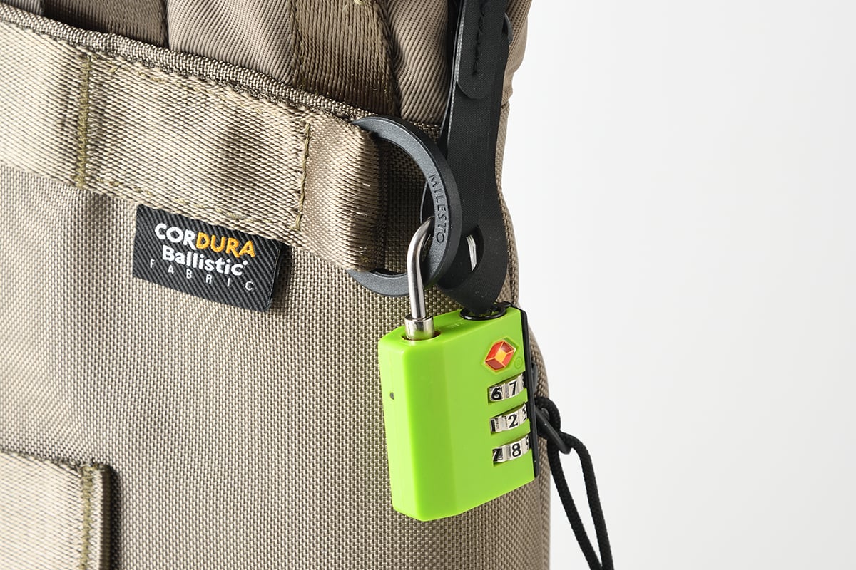 XTREC レイヤードヘルメットバッグ：1万9800円