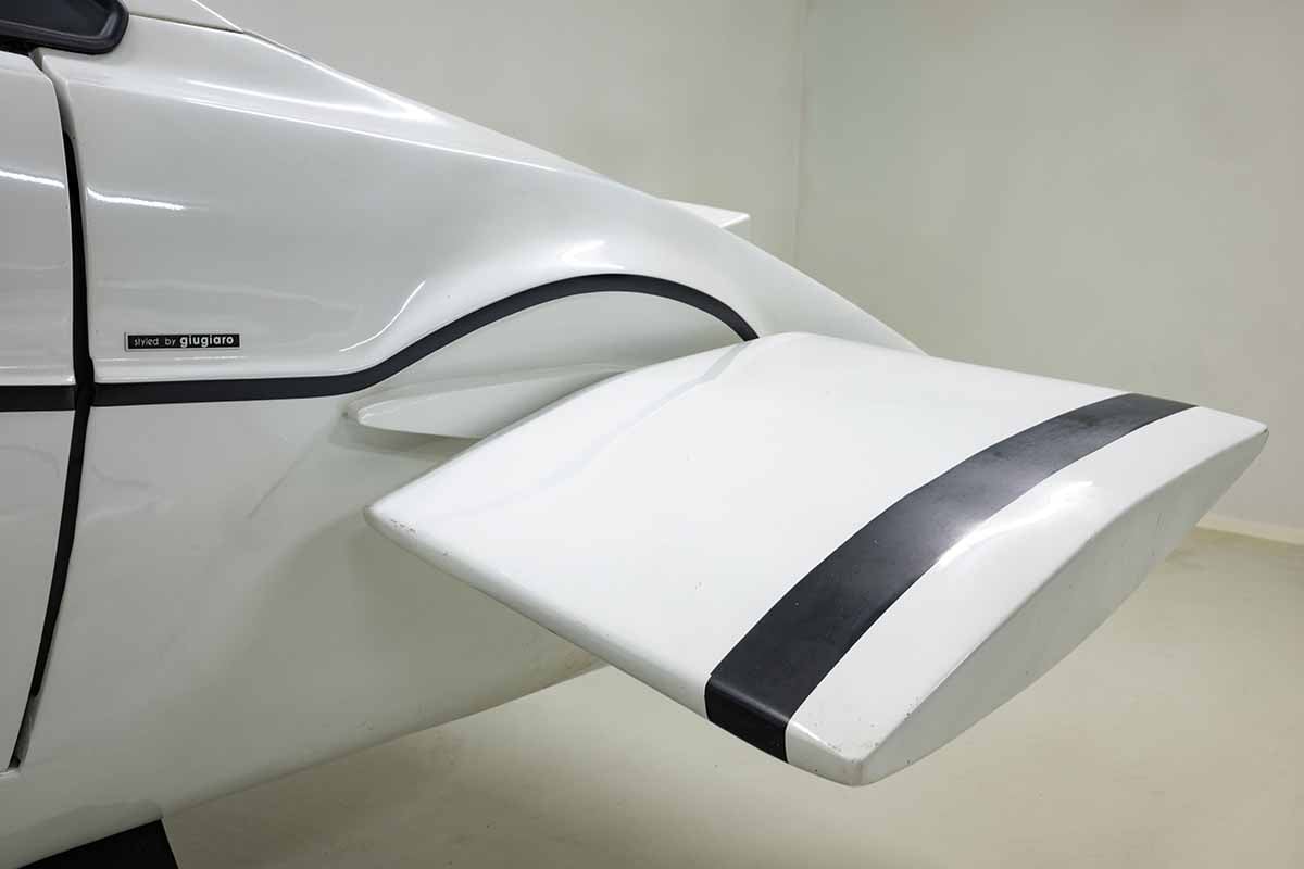 オークションに出品予定、映画の小道具として使用されたロータス「エスプリS1」Courtesy of the owner