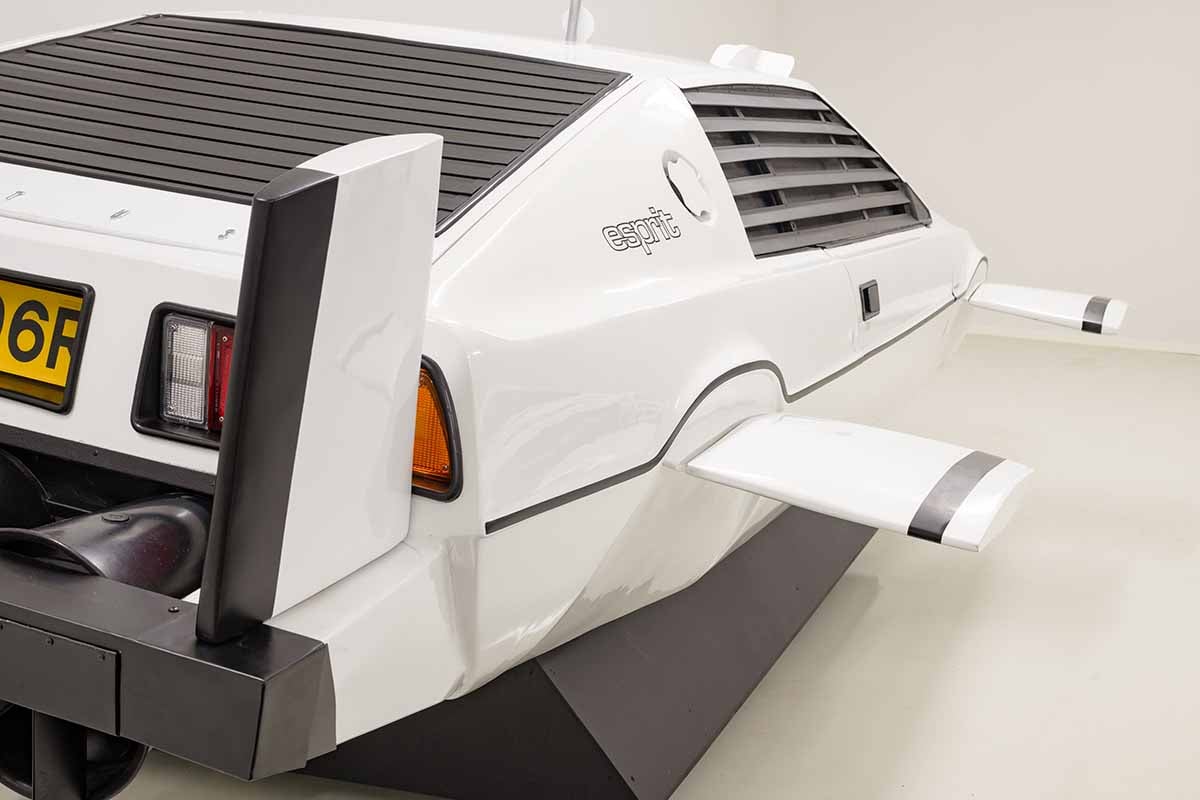 オークションに出品予定、映画の小道具として使用されたロータス「エスプリS1」Courtesy of the owner