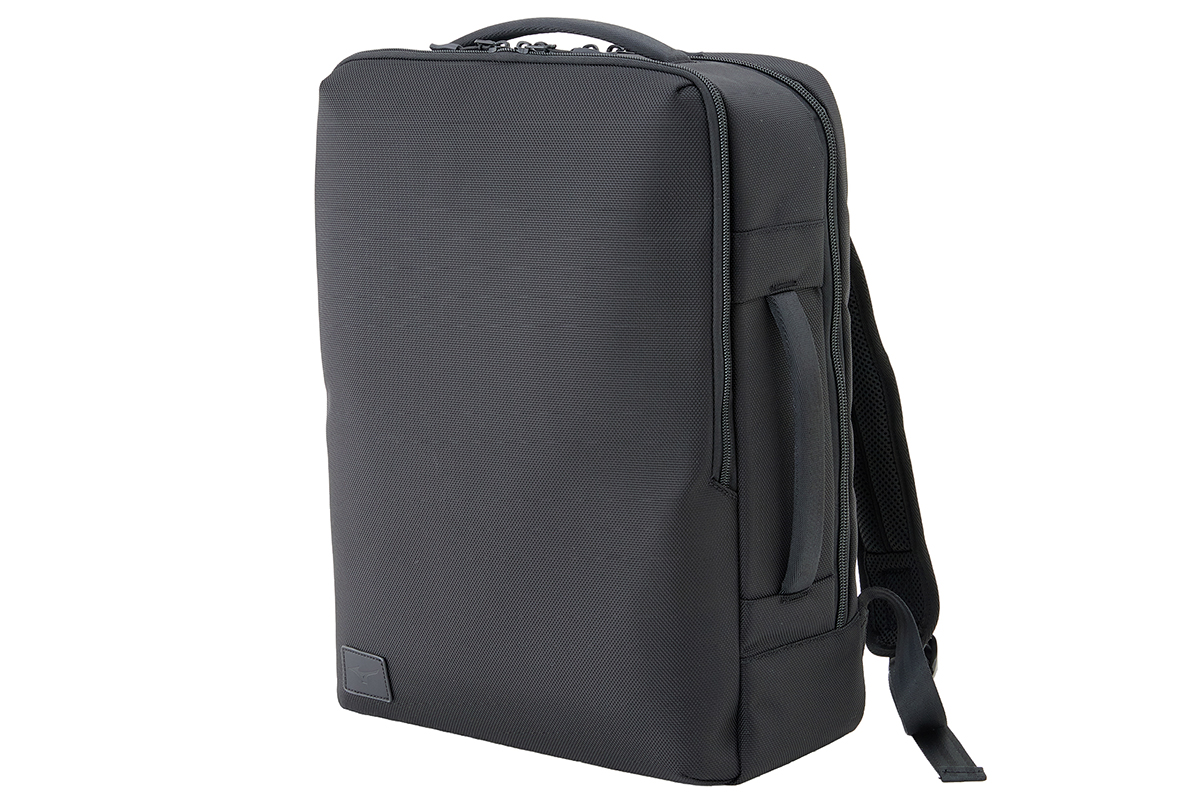 ビジネスバックパック22L：1万5400円
