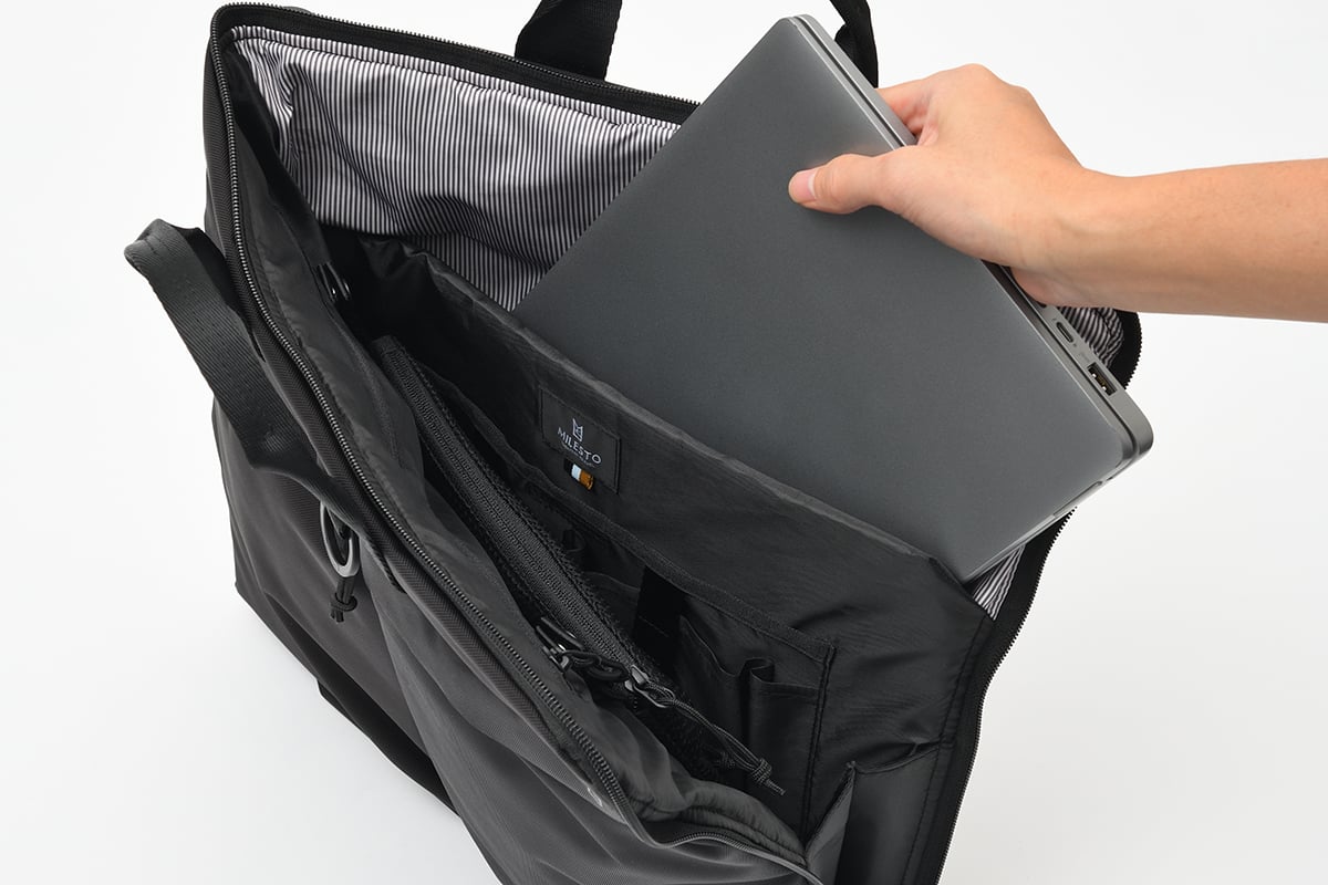 XTREC レイヤードヘルメットバッグ：1万9800円