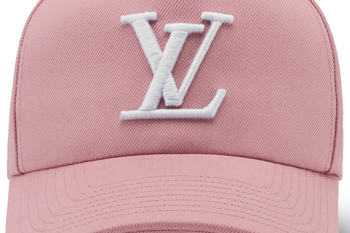 キャップ・LV トラッカー：11万1100円