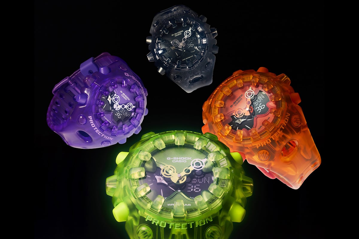 初登場時から大きな話題となったG-SHOCKの「GA-V01」シリーズに、ケースをスケルトン仕様とした“TRANSPARENT PACK”が登場。半透明ケースでその立体感がさらに強調されている。