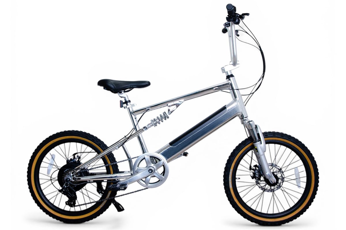 「CYRQ（サーク）」クロームモデル：19万8000円