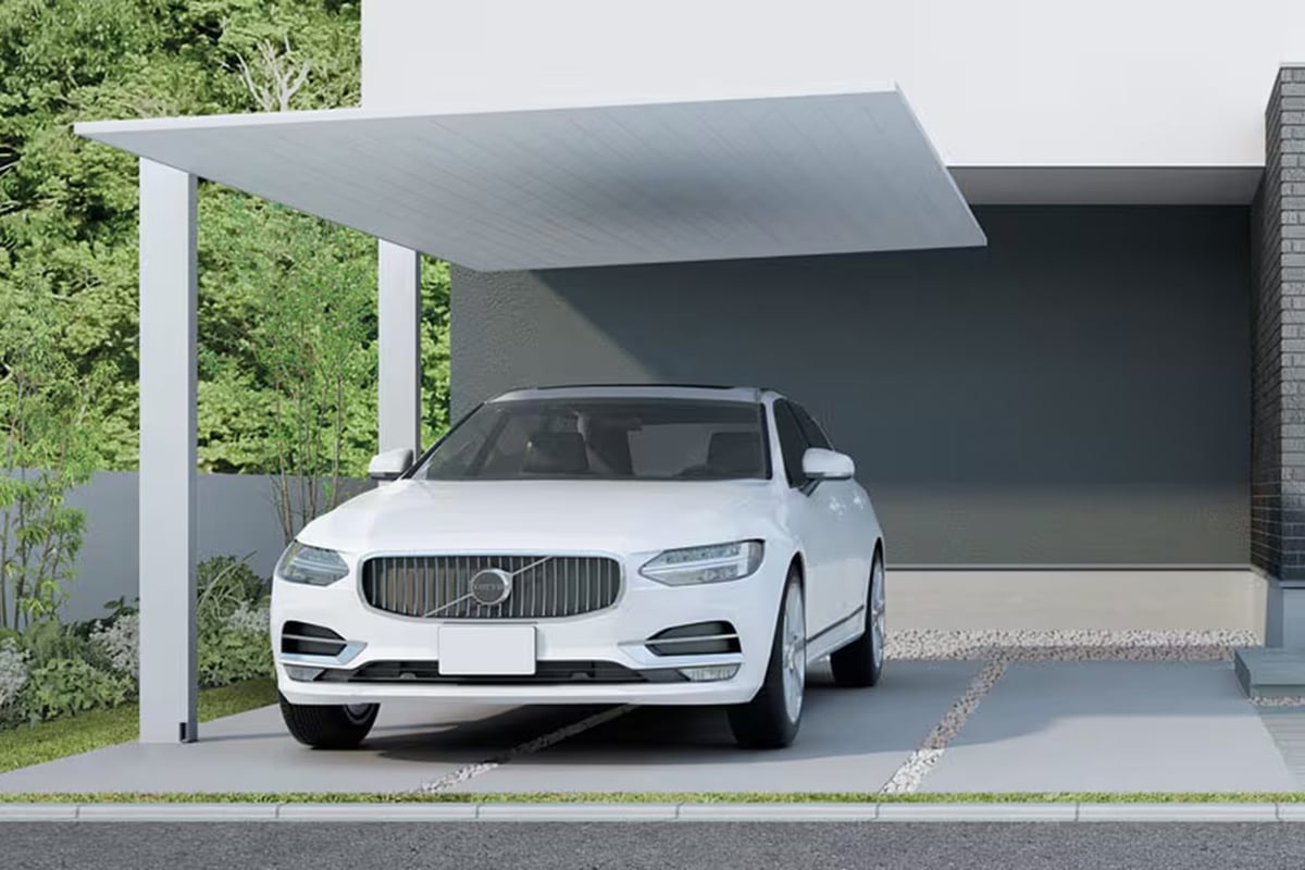 極限までノイズを排したカーポートSC。人感センサーによる点灯・消灯の“速度”や“余韻”まで設計し、帰宅時の安心感や街並みの印象にまで配慮している。展示空間全体を通じて示されたのは、「主張するデザイン」ではなく「暮らしを支える背景」としてのデザインだ。そうした思想が一貫して、住体験の質を底上げしている