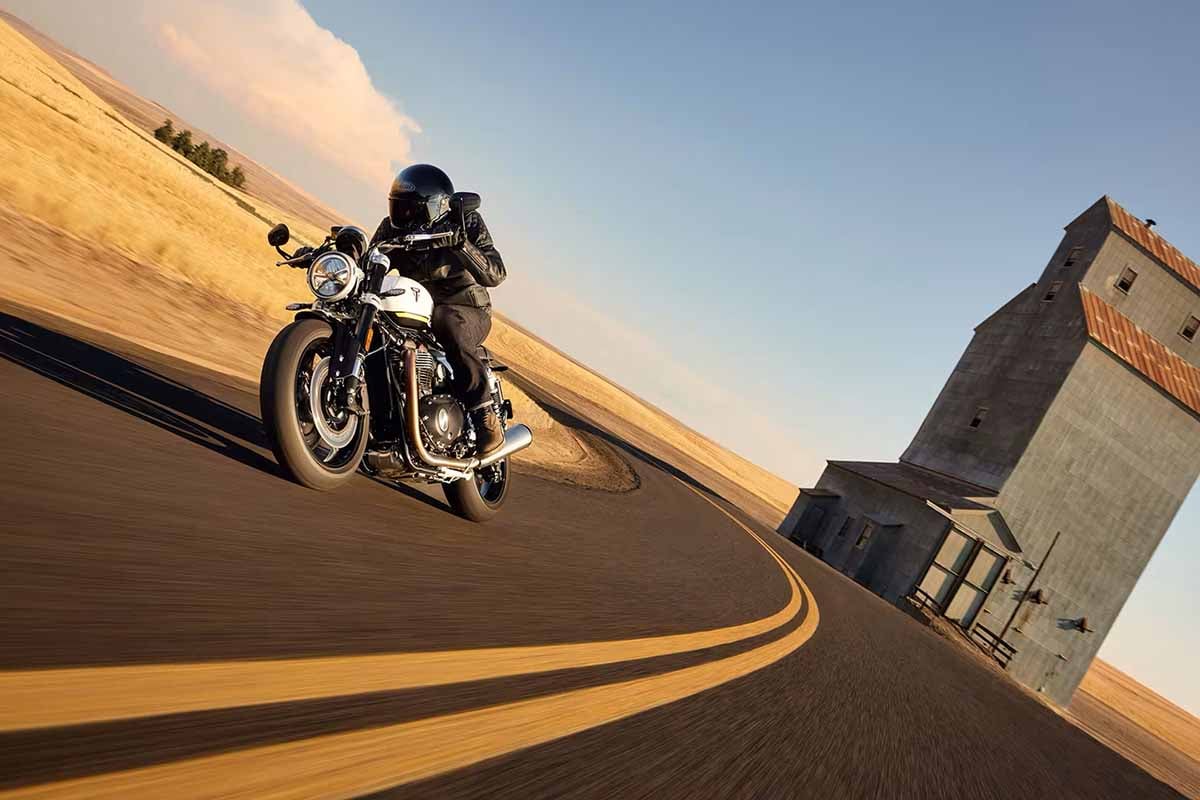 トライアンフ「スピードツイン1200」