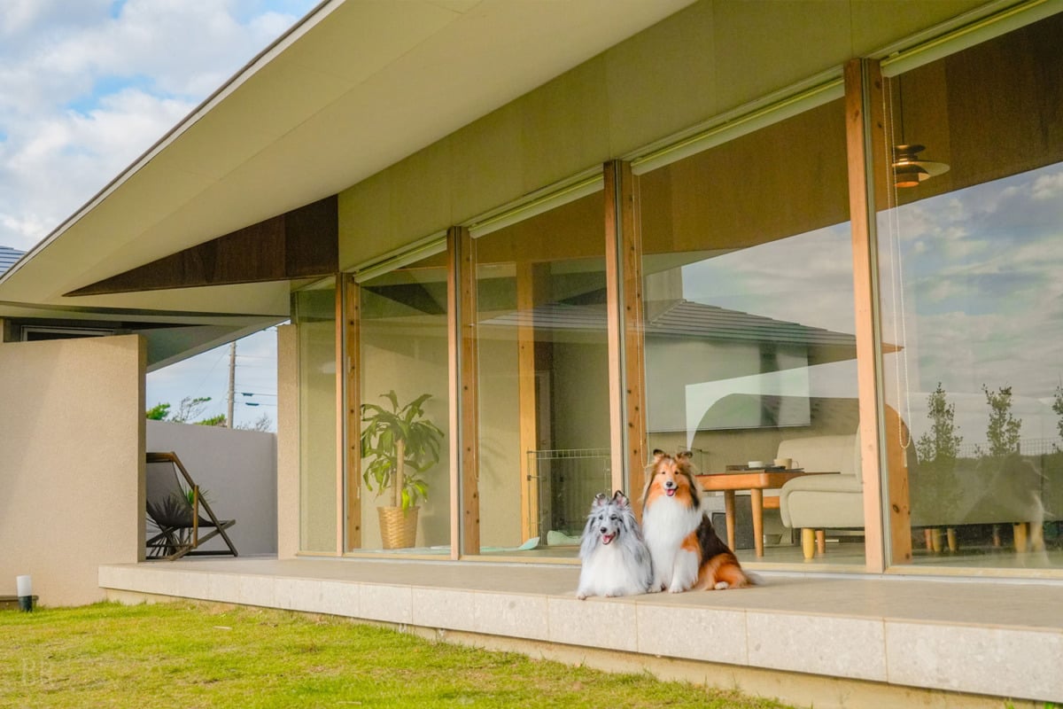 リビングとテラスがひとつに繋がる、圧倒的な開放感