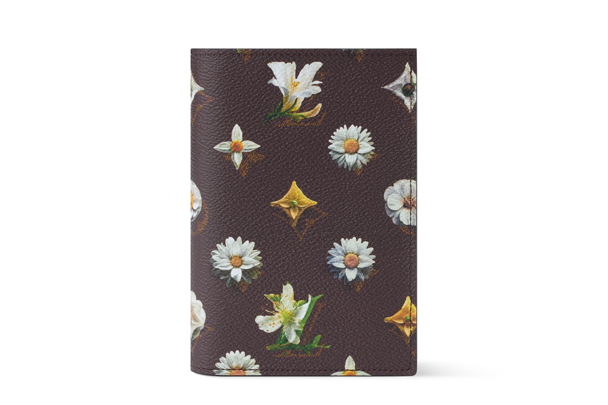 パスポートカバー クーヴェルテュール・パスポール：7万1500円