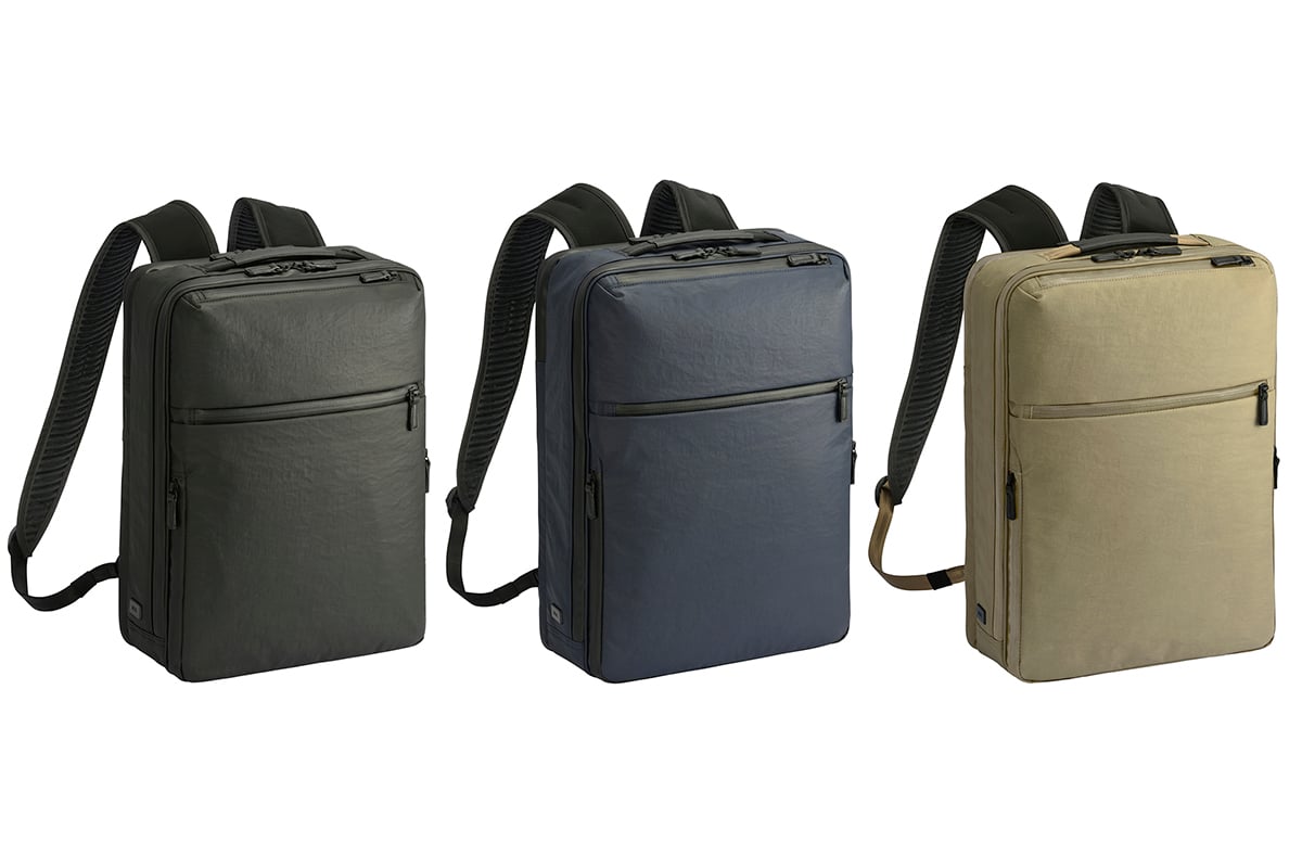 左から、リュック 中／ブラック、大／ネイビー、大／ベージュ