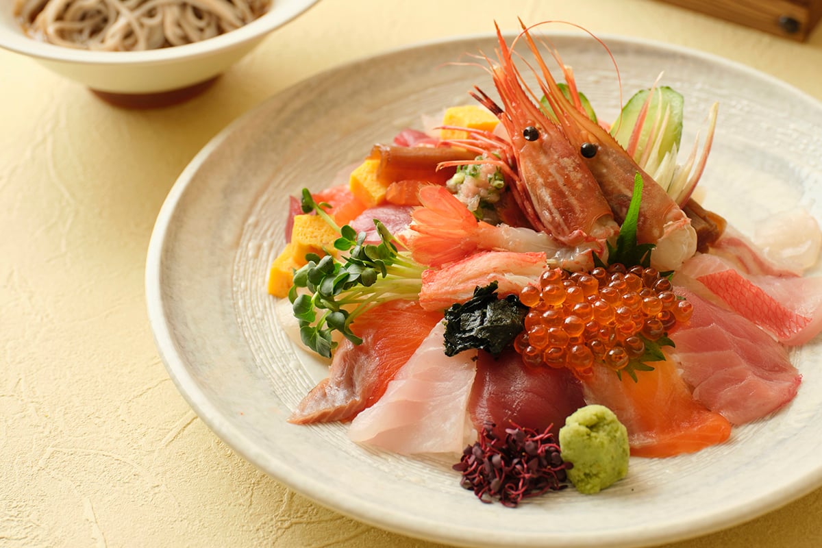 レストラン「湯羅」