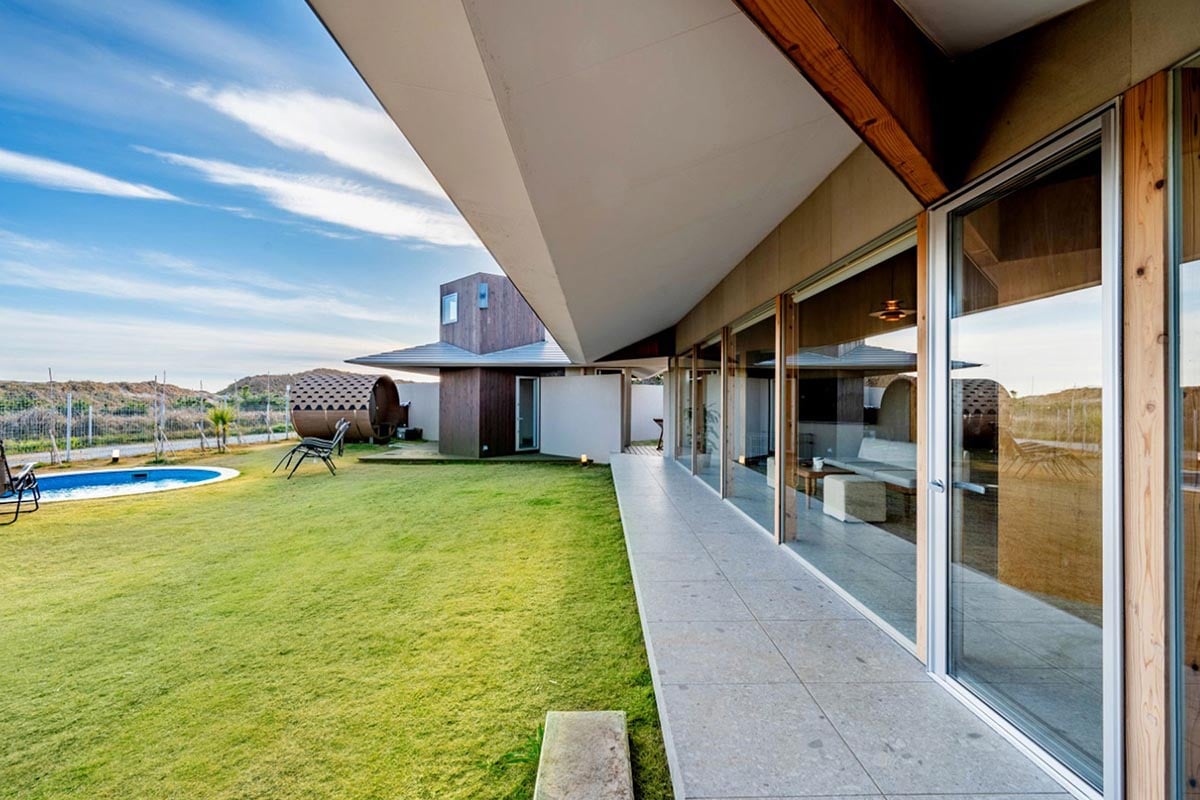 圧倒的な開放感、愛犬のための「プライベート・ドッグラン」　※新棟ではありません