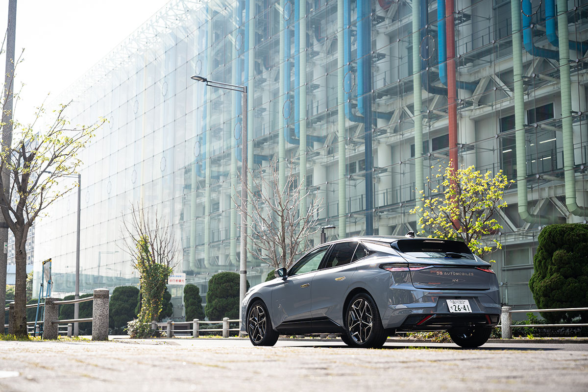 DS新型「N°4 ETOILE HYBRID」