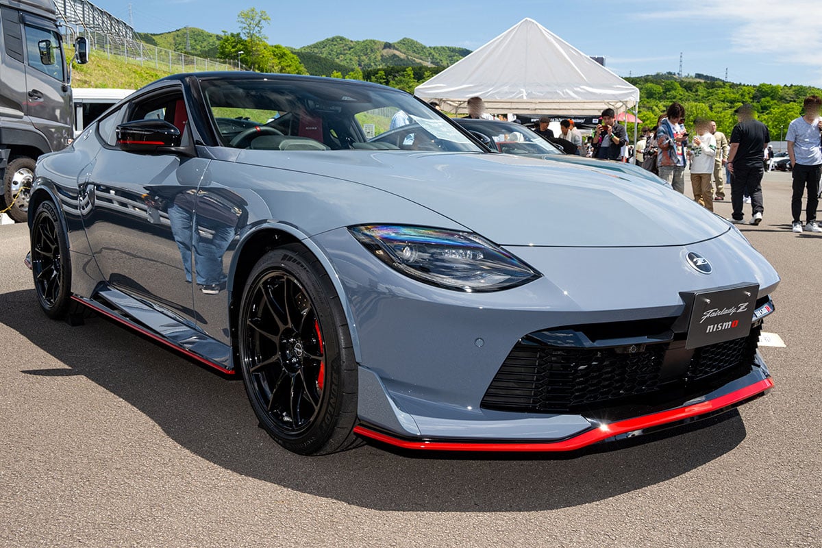 日産「フェアレディZ」の6速MT車