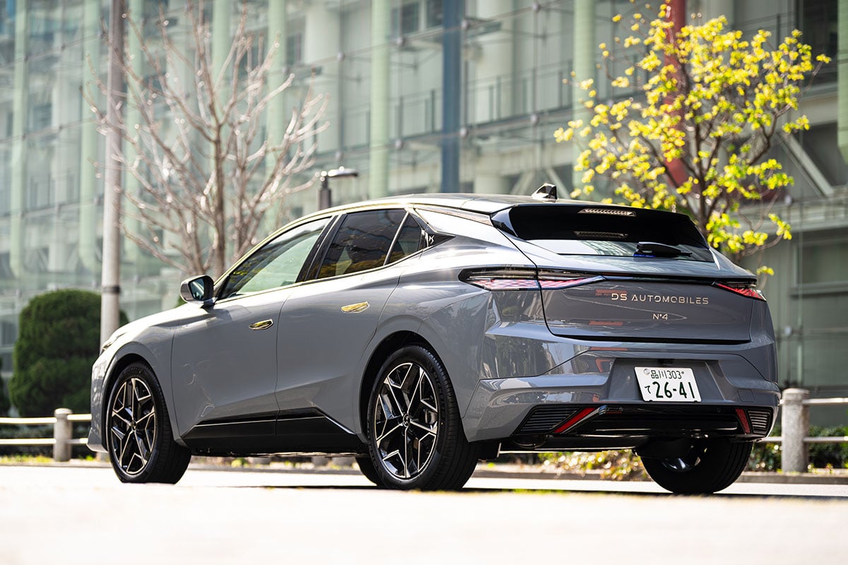 DS新型「N°4 ETOILE HYBRID」