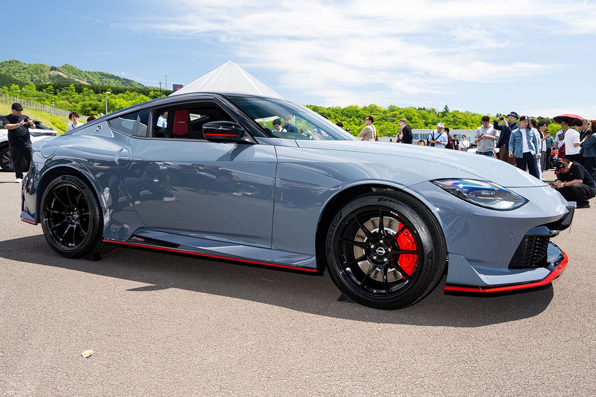 日産「フェアレディZ」の6速MT車