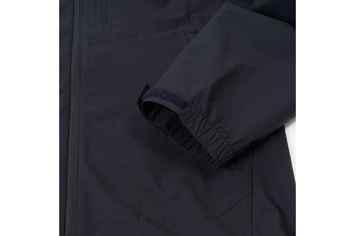 カリマー「arete LT parka」