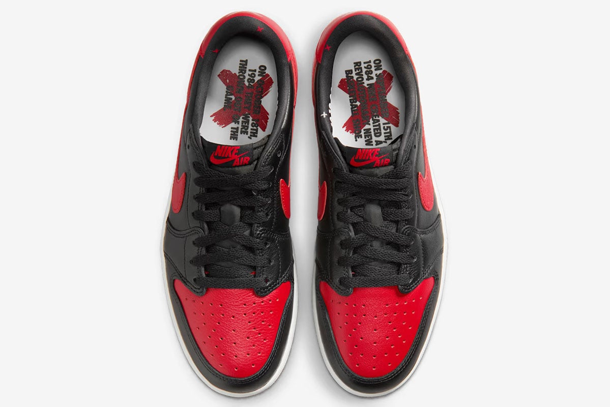 「エア ジョーダン 1 レトロ LOW OG」の新色“Black and Varsity Red“