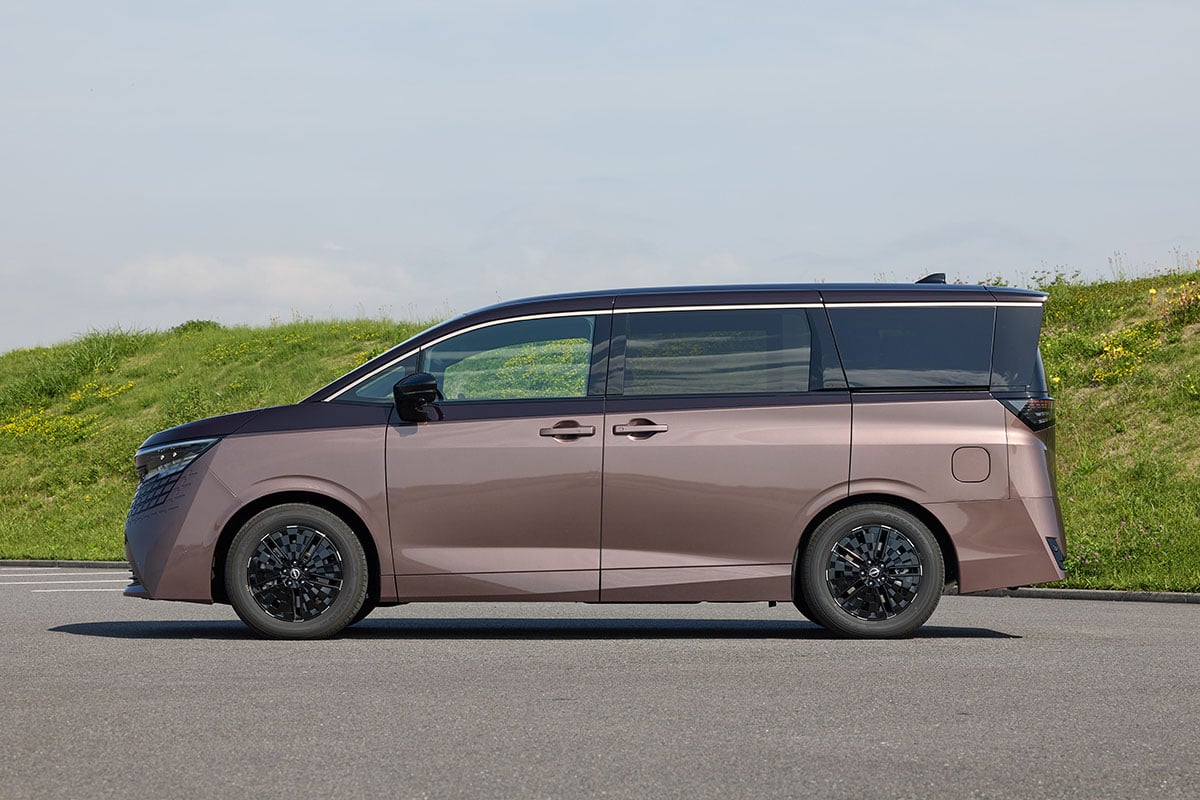 日産 新型「エルグランド」