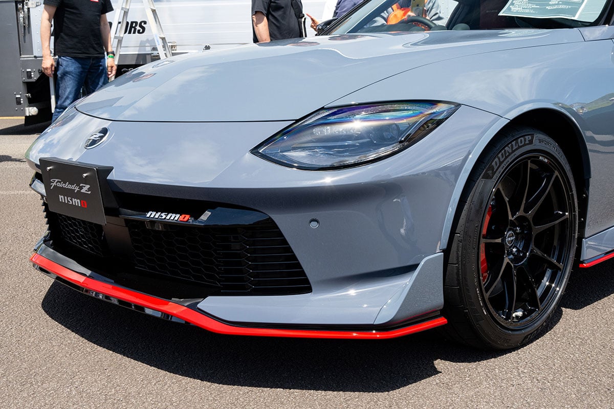 日産「フェアレディZ」の6速MT車