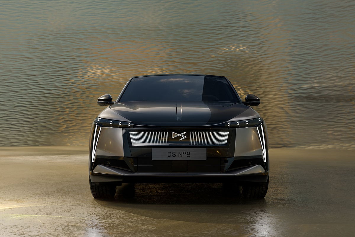 DS新型「N°8 ETOILE AWD」