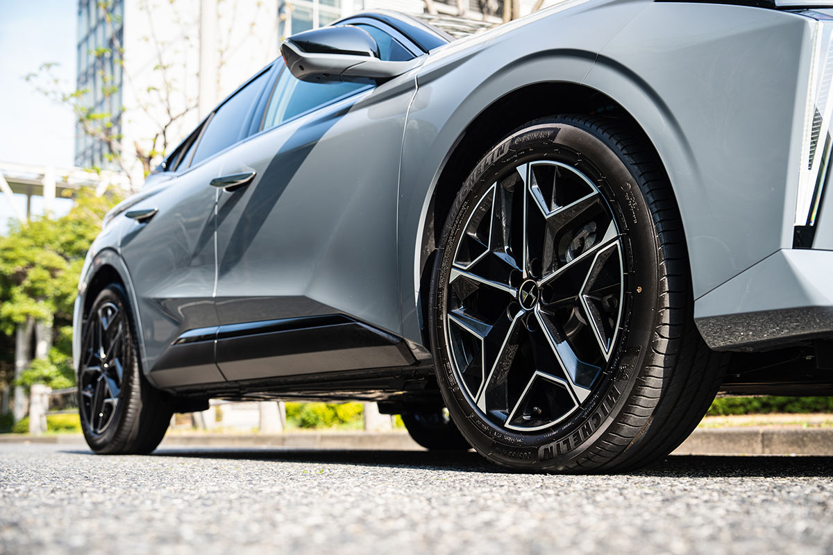DS新型「N°4 ETOILE HYBRID」