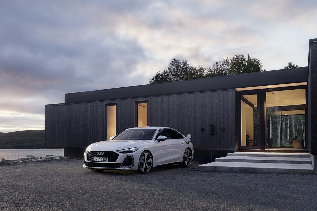アウディ「A5 TFSI e-ハイブリッド クワトロ Sライン」