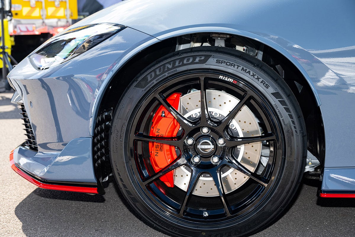 日産「フェアレディZ」の6速MT車