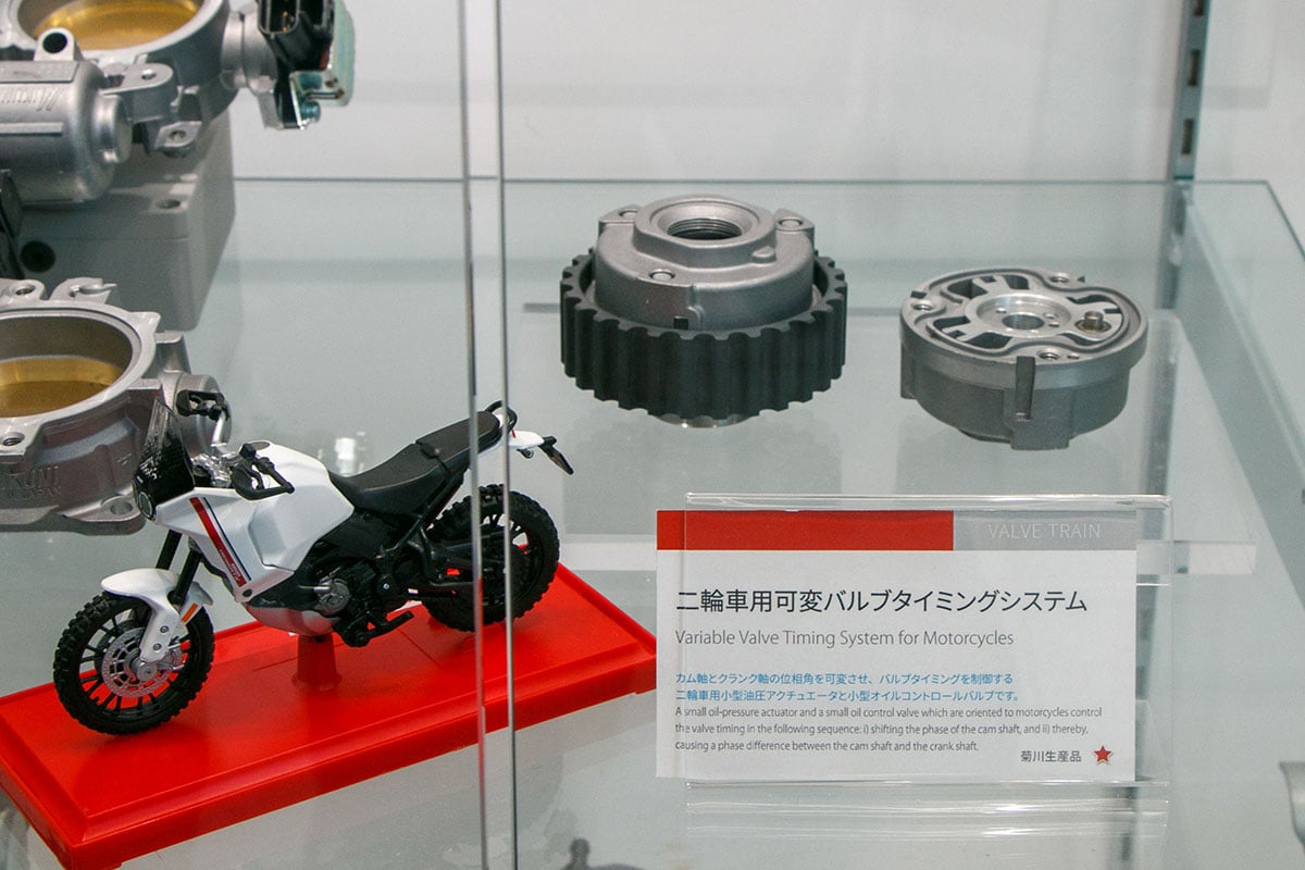 「パニガーレミーティング」の翌日には、ミクニの工場見学ツアーが開催された
